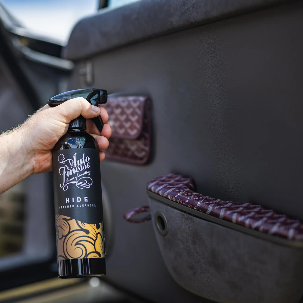 Auto Finesse Hide odos paviršių valiklis 500ml